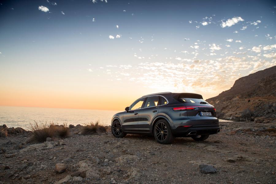  Porsche Cayenne 2017 года  (WW) (фото 12 из 41)